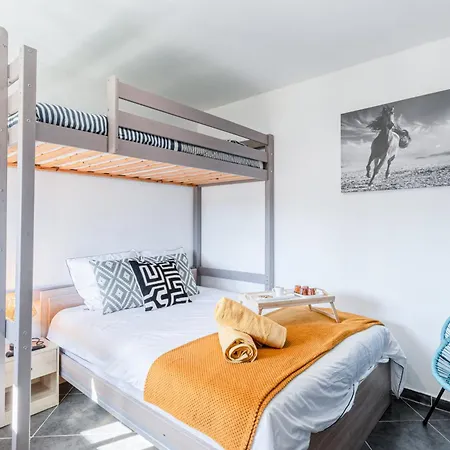 Apartment - Terrasse 8m - La Baule - Parking Gratuit - Wifi - Cuisine - Calme *
